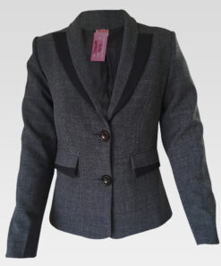 Sastre administrativo Sara, chaqueta dotacion empresa. Maja Uniformes Bogotá.